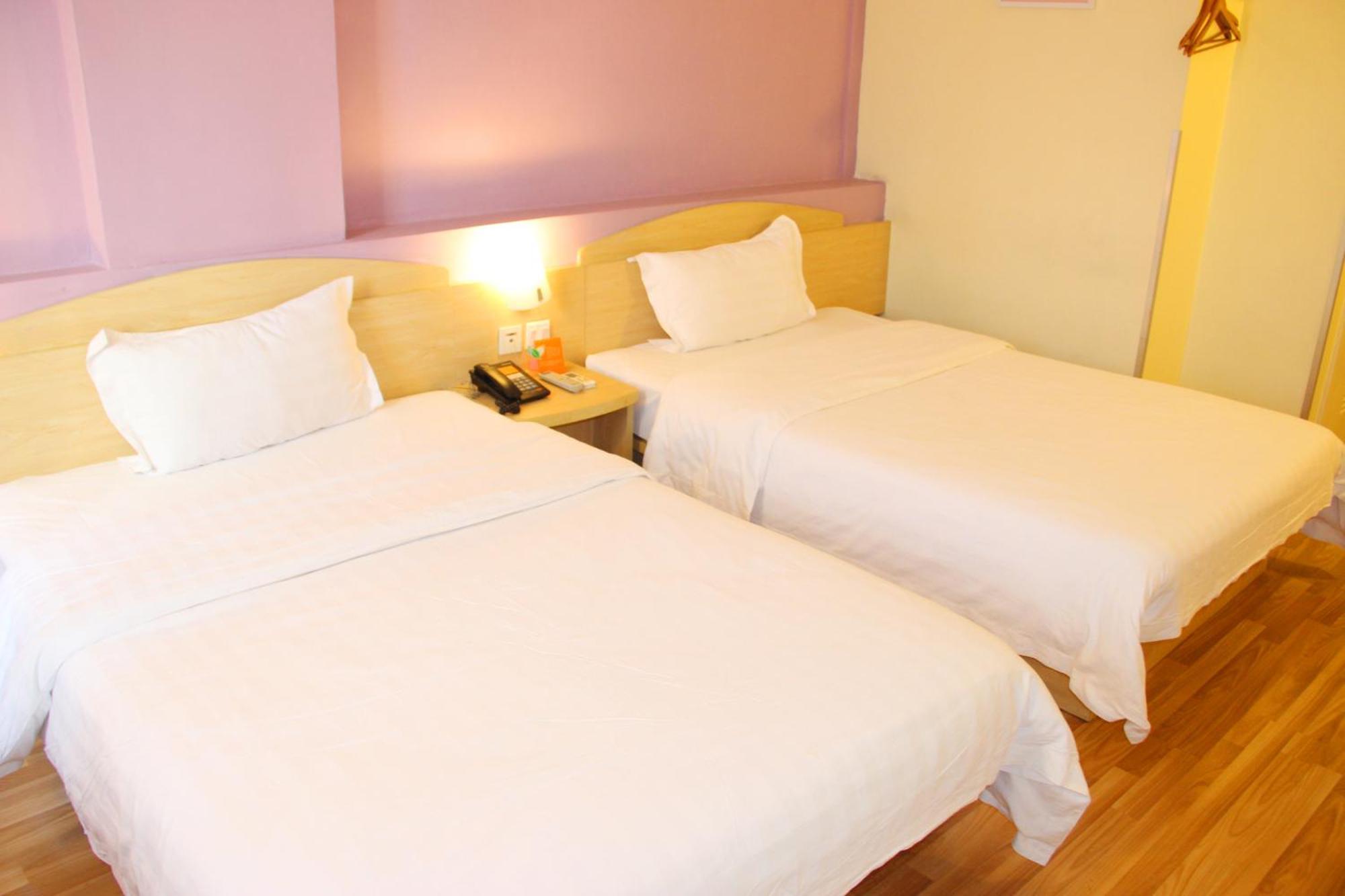 7Days Inn Beijing Laiguangying Exterior photo
